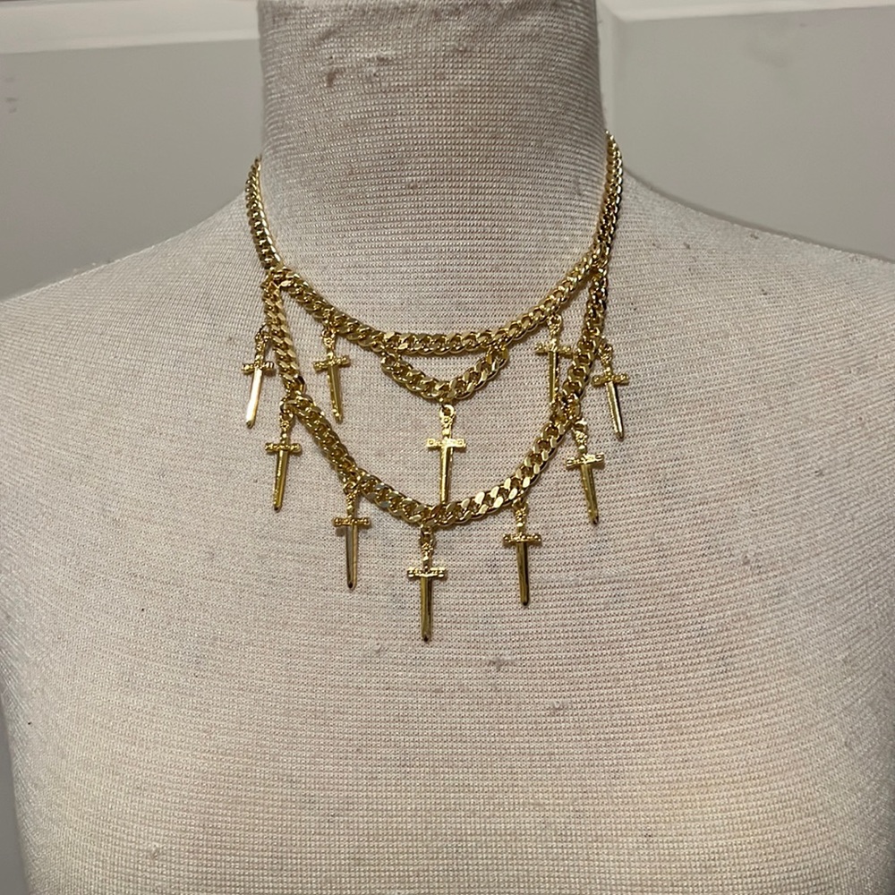 Dagger layered necklace